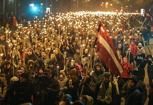 Torchlight procession, Riga