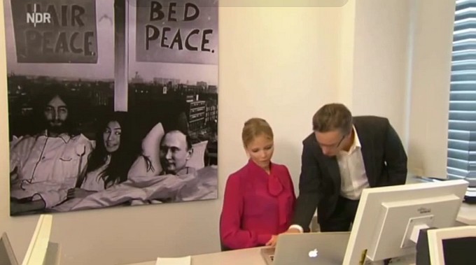 NDR Extra3, Zee Germans about Ukraine, now starring Yoko Ono, John Lennon, Vladimir Putin