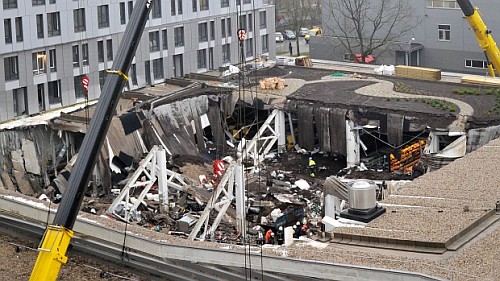 Maxima Collapse Maxima Collapse